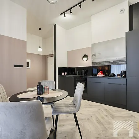 Kolorova Apart By Lookap - Darmowy Parking W Centrum Lodzi! Exterior photo