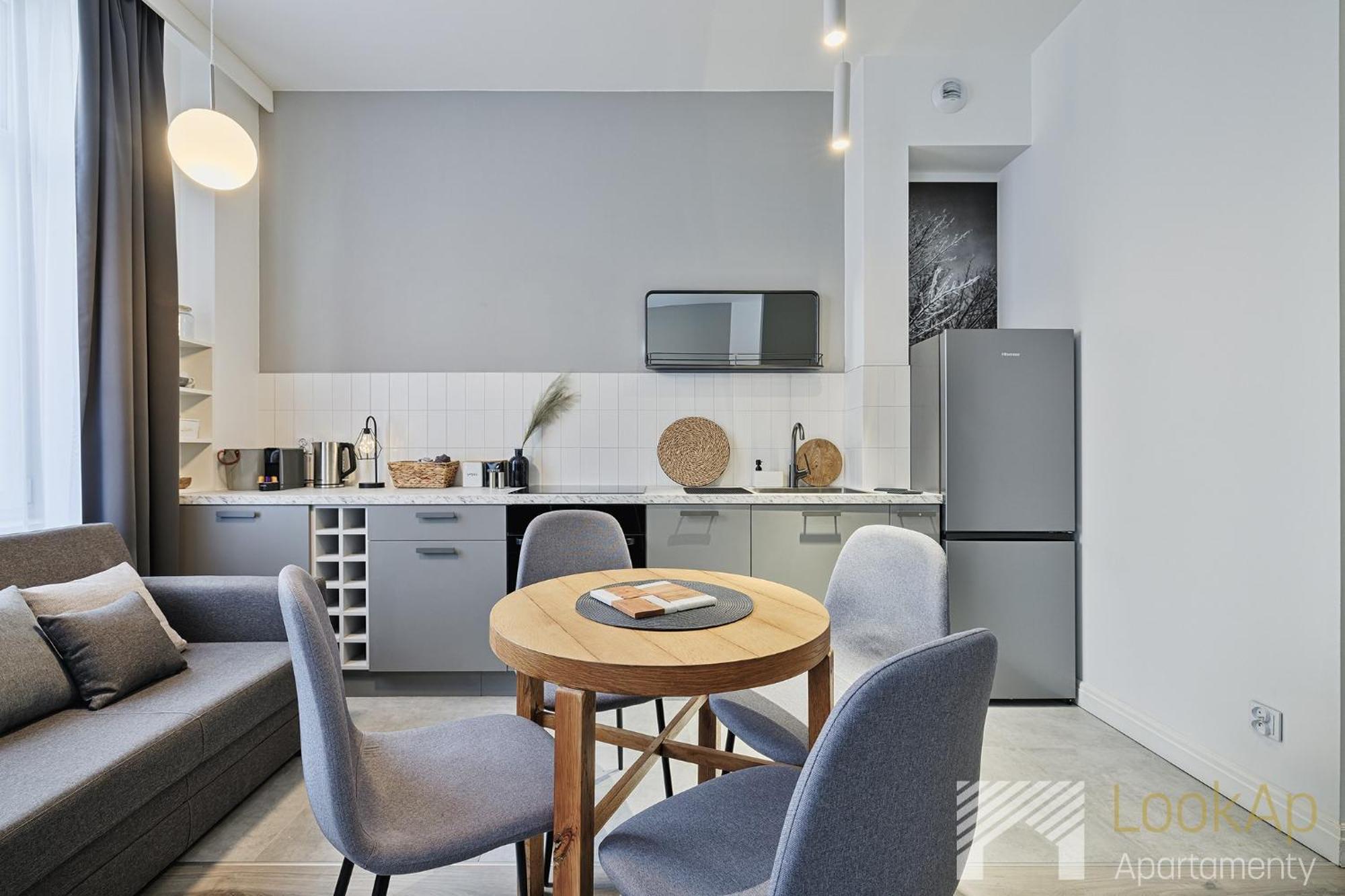 Apartment Kolorova By Lookap - Darmowy Parking W Centrum Lodzi!