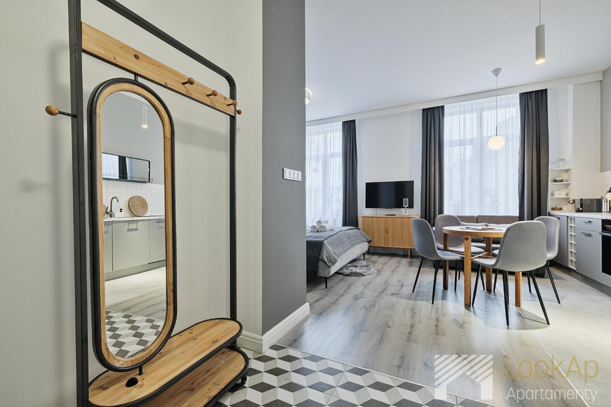 Apartment Kolorova By Lookap - Darmowy Parking W Centrum Lodzi! *